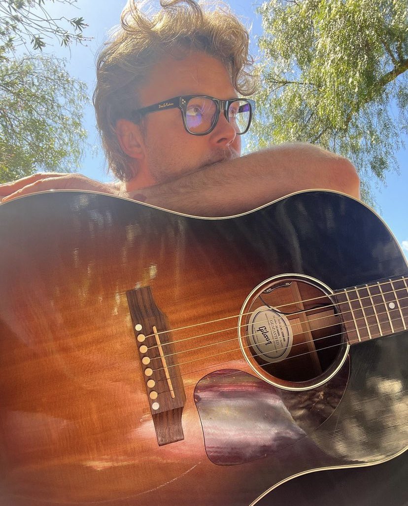 🎸🌳