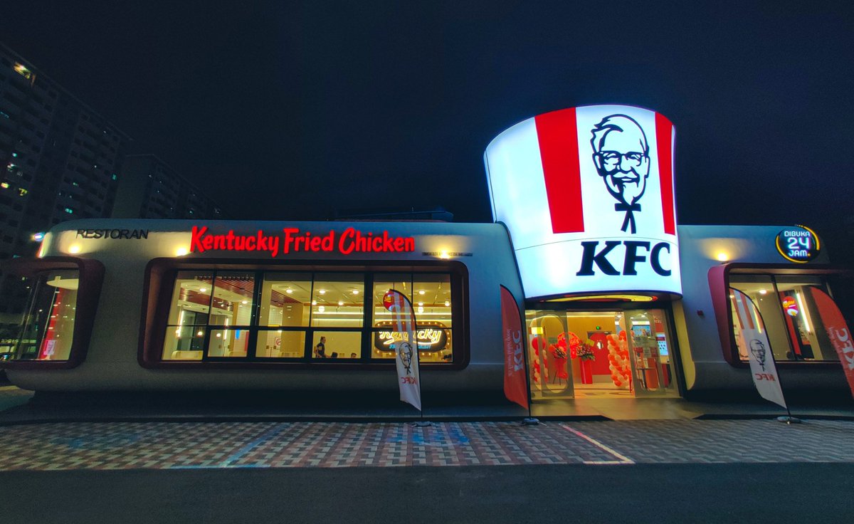 ⚡ Breaking: After Israeli attack on rafah , Malaysia has boycotted Israel product KFC. More than 80 KFC hotels have been closed in Malaysia.