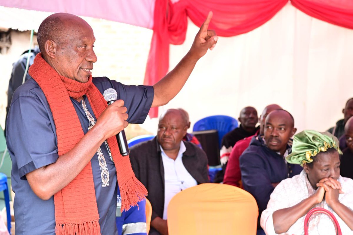 On a chilly morning yesterday in Busheregyenyi parish, Bitereko Sub County, I was joined by our woman MP @AgashaJulietB, RDC Kibuuka Amooti, Chairman LC 5 Karyeija Benon, and other political and technical leaders to engage with the community on issues that affect them, and…