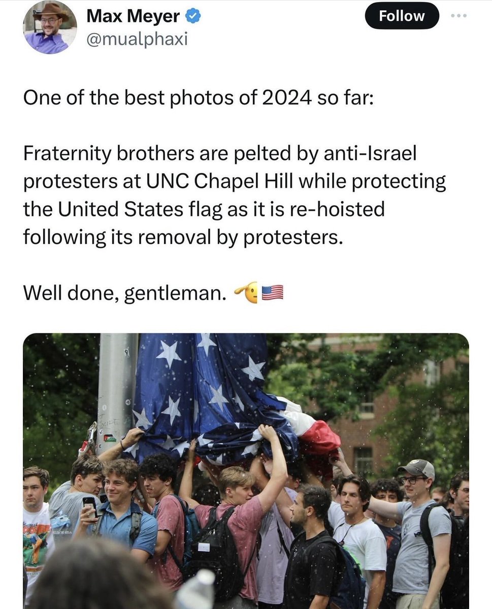 This is so awesome!! ❤️🙌🏻 Just when you feel all is lost and no sanity will prevail in all the college unrest, this happens!👇🏻❤️❤️❤️Kudos to these patriotic 🇺🇸young men! 🙌🏻 👊🏻🇺🇸❤️