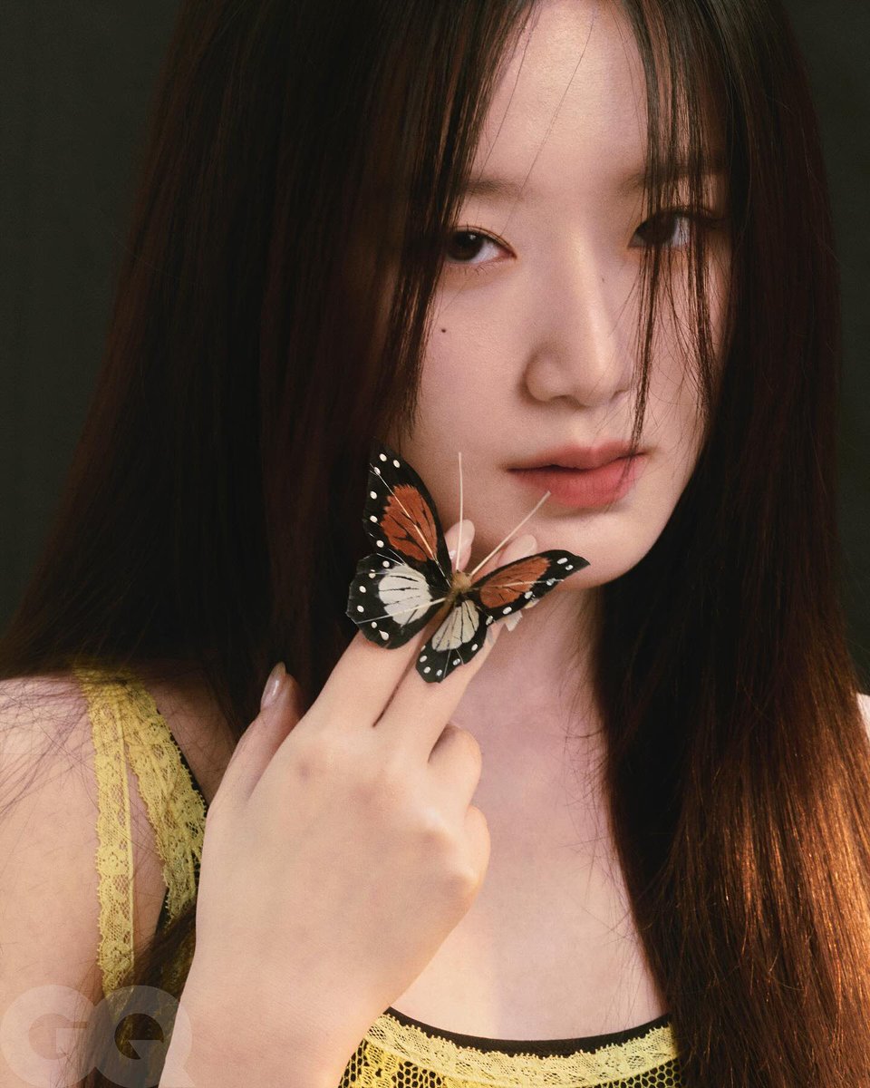 shuhua for GQ Taiwan 🤎