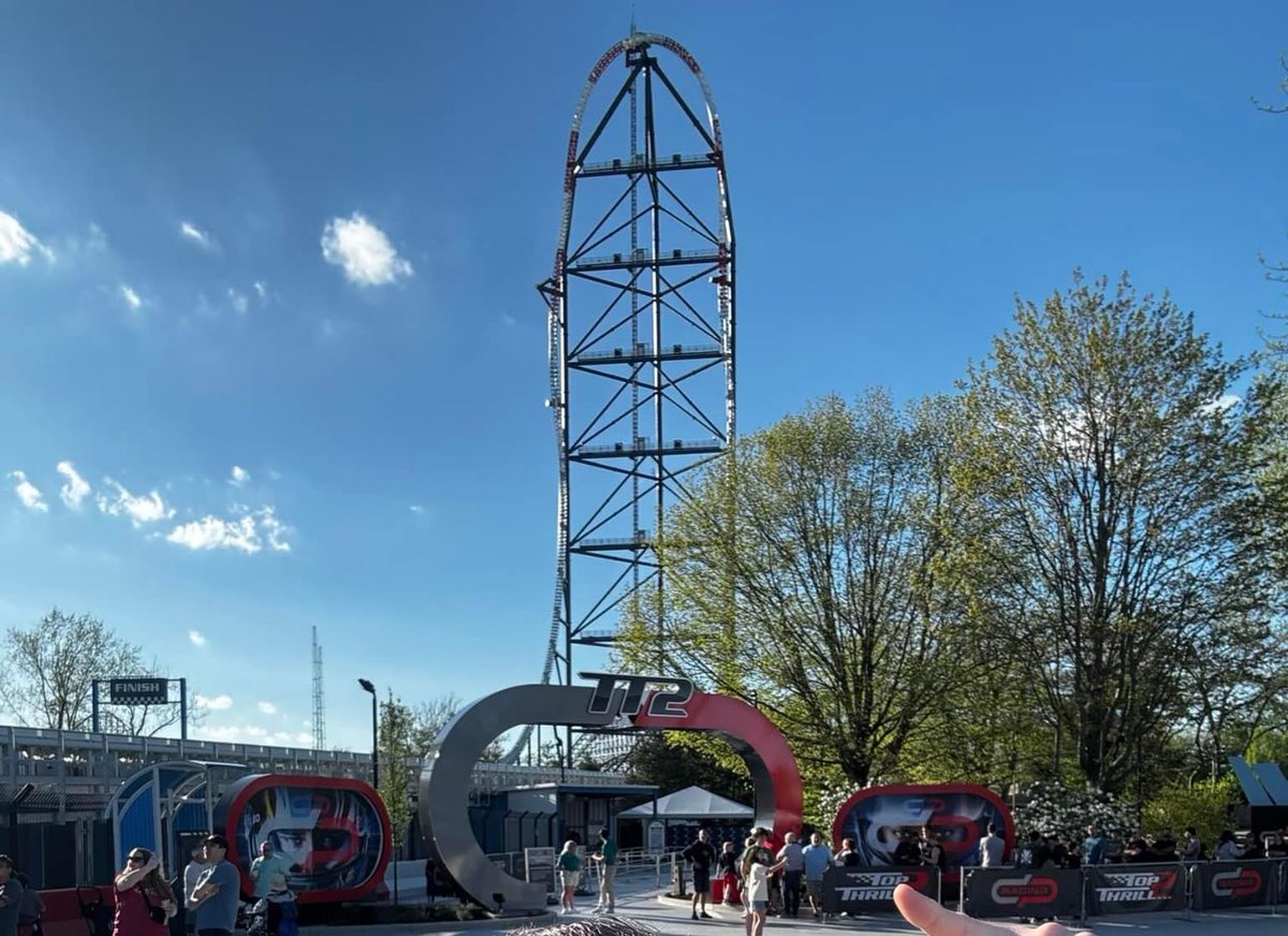 dmsofakingkul's tweet image. Who at Cedar Fair signed off on this? ￼@cedarpoint You know what you did.