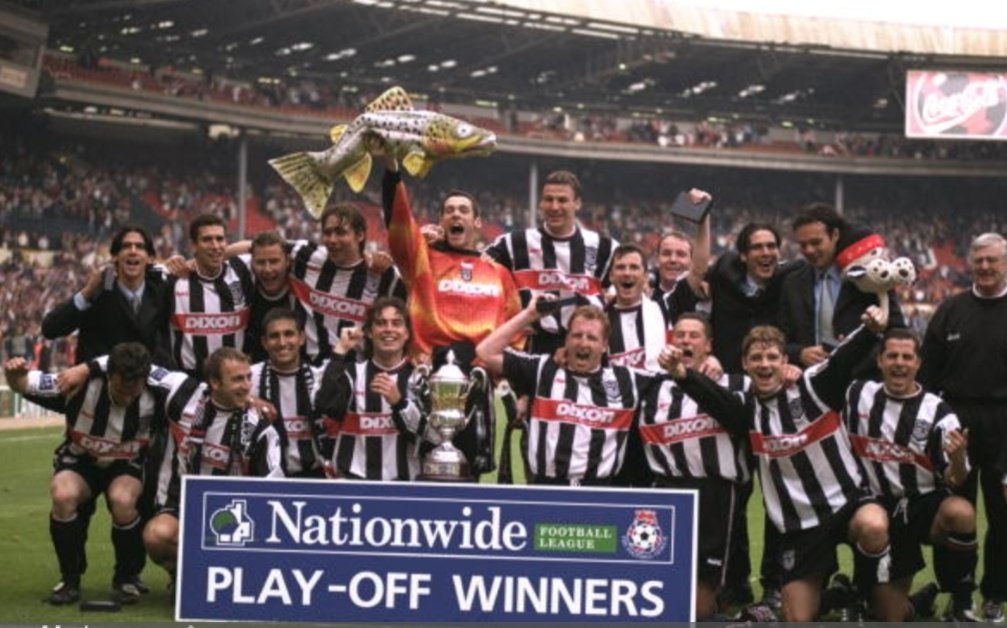 Grimsby Town celebrate winning their Play-Off Final back in 1998

#GTFC #GrimsbyTown #Mariners #Playoffs #Promotion