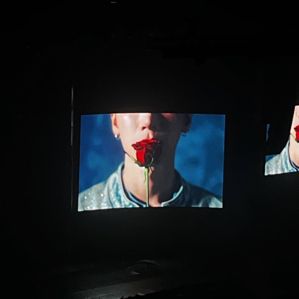 journiebitter's tweet image. ten (🐈‍⬛)