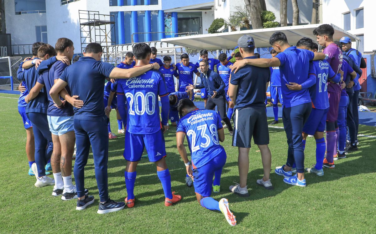 La Máquina Sub23 juega mañana la Ida de los Cuartos de Final en Cantera, ante Pumas. 🚂 ¡Por todo! 🔥 #AzulDePorVida