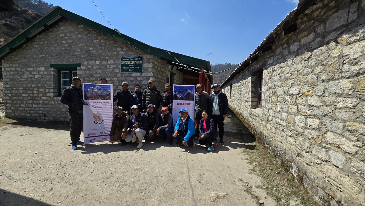 @internetsociety and @NepalInternetF1 are back at our #Everest #CommunityNetwork for a six-day #digital literacy and #technical training on #computernetworking plus #GPON to local #Sherpas. Thanking our partners #Nepal NOG and @Airbnb.