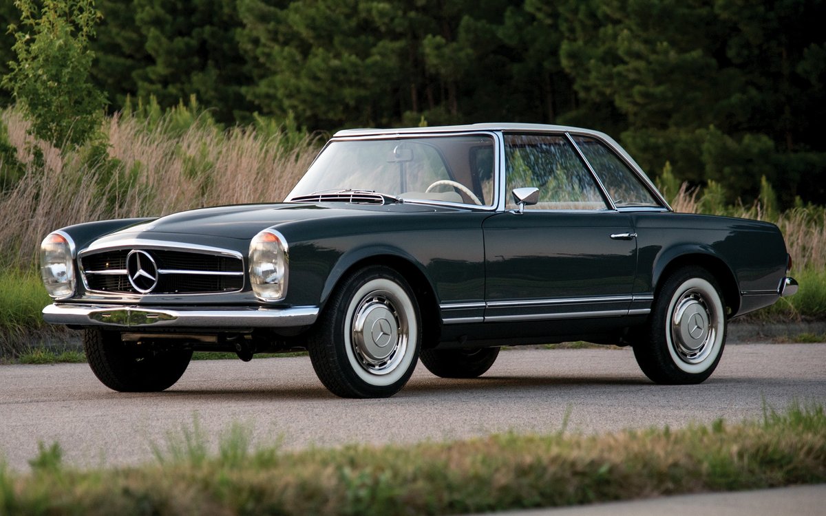 The average price of a Mercedes-Benz 250SL 'Pagoda' is $74,117.