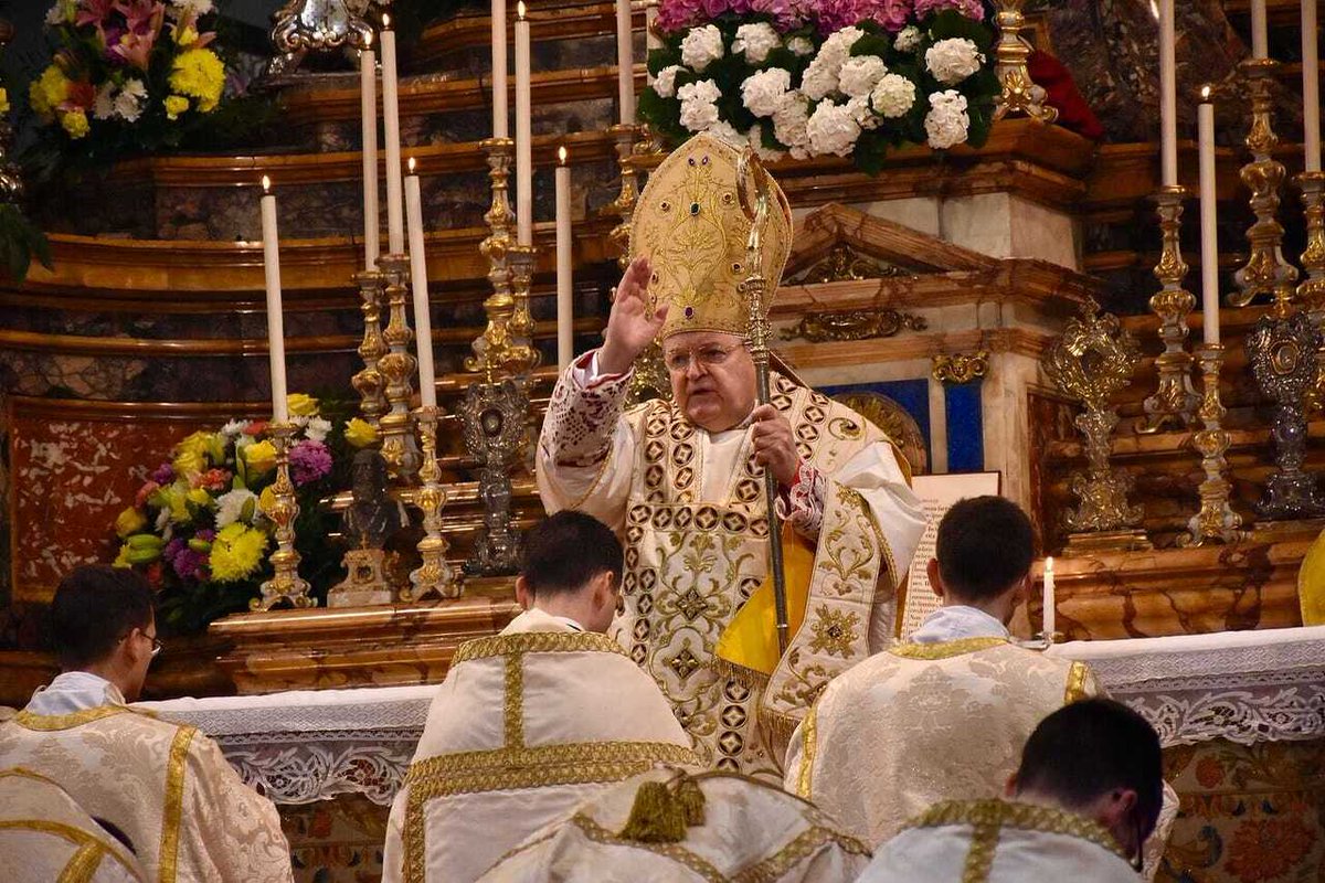 Il cardinale Burke sulla 'persecuzione' della Messa Tradizionale e sullo 'scandalo' della comunione a favore dell'aborto #MiL #mtl — 🔸Per leggere il post di #Messainlatino CLICCARE QUI 👉🏼: ift.tt/MGK59c0