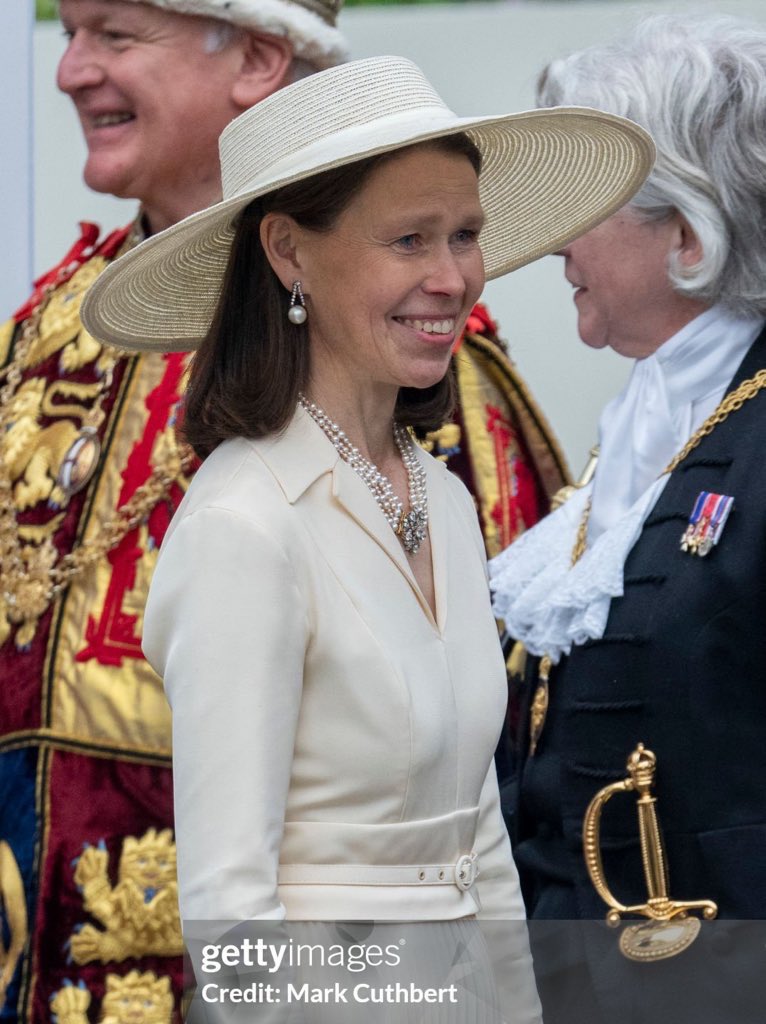 Happy 60th birthday to Lady Sarah Chatto, daughter of Princess Margaret and the 1st Earl of Snowdon and first cousin of King Charles III.

She married artist Daniel Chatto in 1994 and they have two sons.

Sarah is currently 28th in the line of succession to the British throne.
