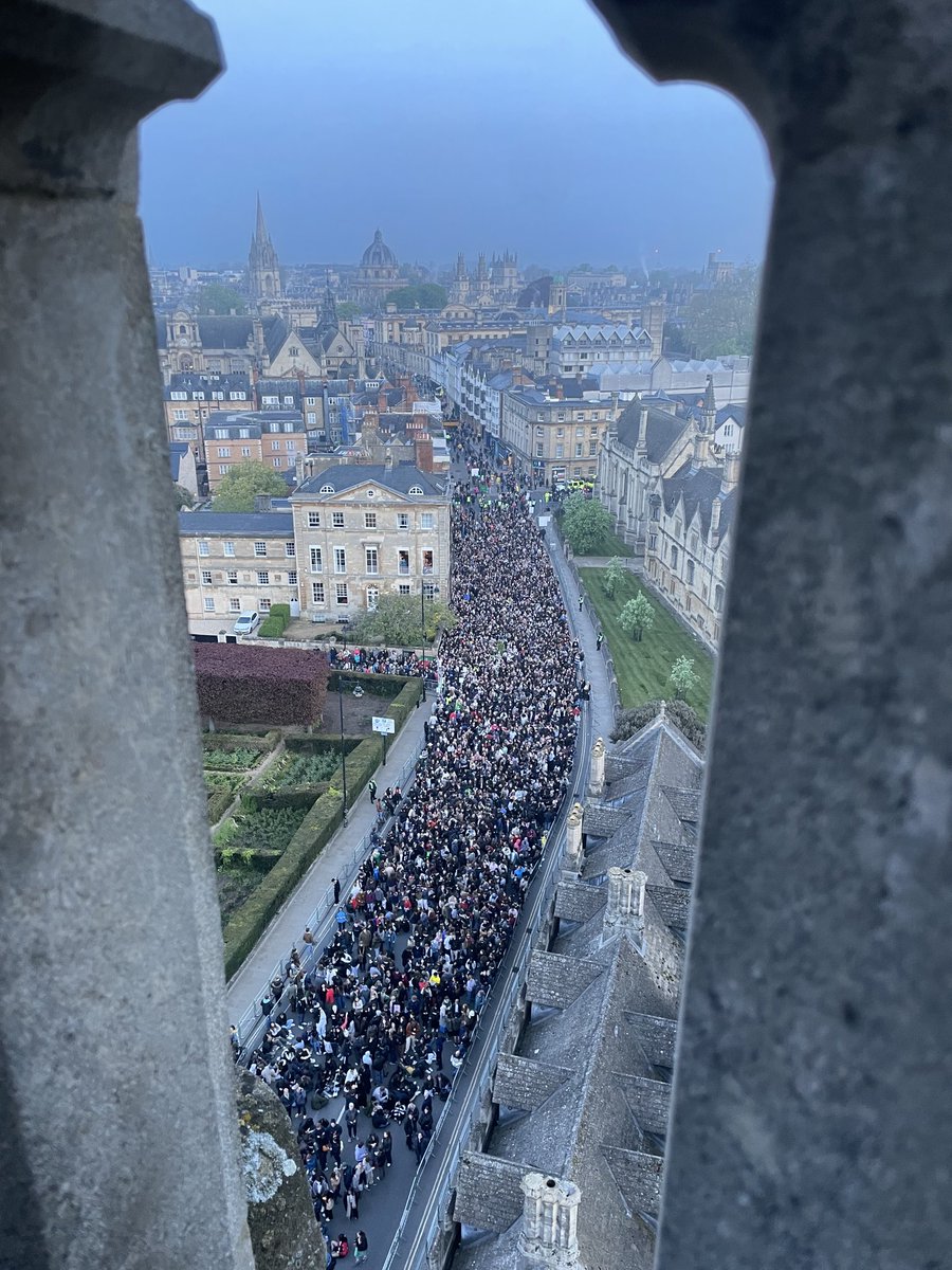 Peak Oxford…. Crowds gathering for May morning.