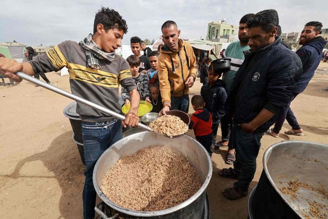 UN's Martin Griffiths says: 'The simplest truth is that a ground operation in Rafah will be nothing short of a tragedy beyond words. No humanitarian plan can counter that' Read more about Israel-Hamas war: thenews.com.pk/liveblog/live-… #TheNews