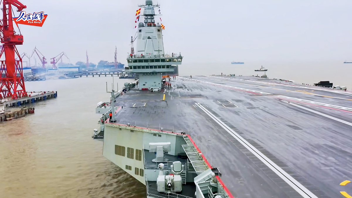 DavidWangPLA's tweet photo. More Great Images of 🇨🇳 PLAN Type 003 Aircraft Carrier by Navy Military Media
#Type003 https://t.co/OoOq35QweZ