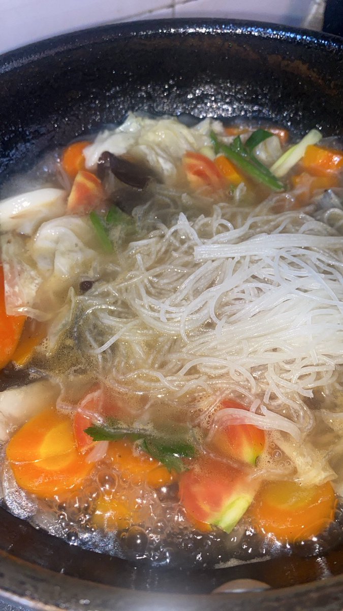 ruthnaomigc's tweet image. +somay ayam + somay babi + sop kimloo! oh how i love holiday