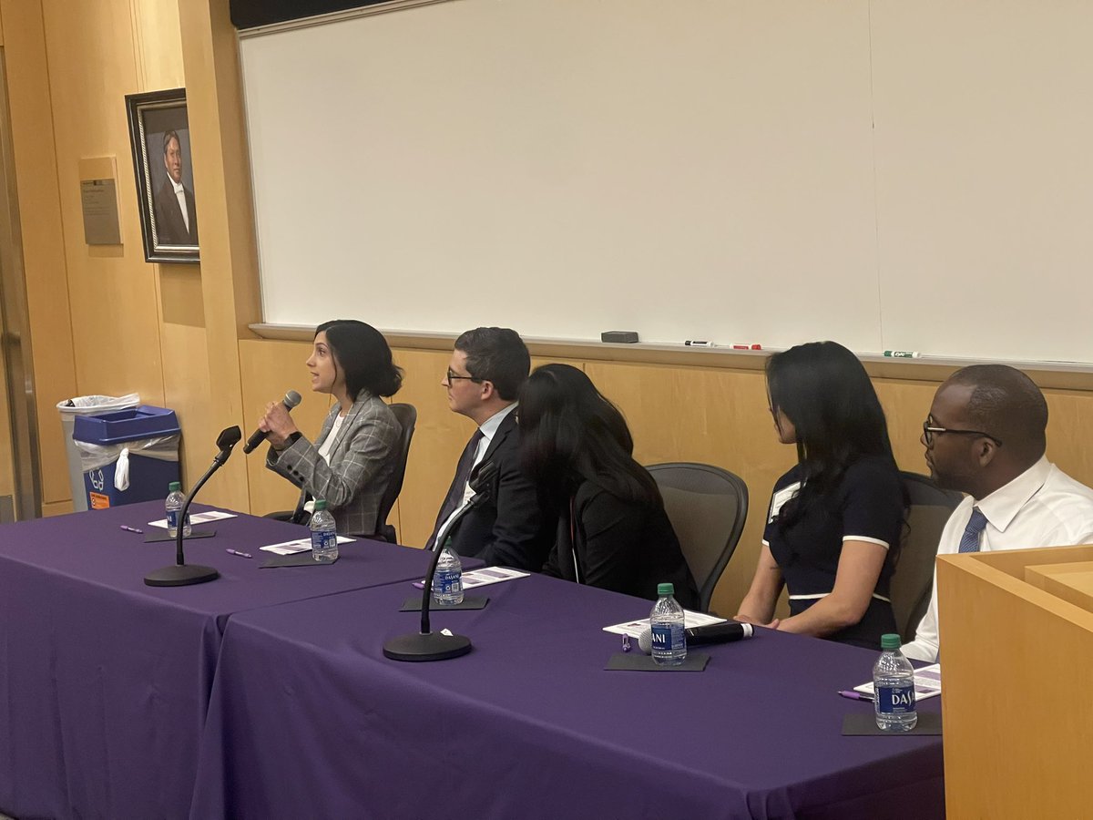 Spectacular future leaders discussion panel with alums & friends of #Northwestern @NMCardioVasc @NorthwesternMed @NUFeinbergMed - breakthrough treatments; provocative new biology; future approaches #CVD.