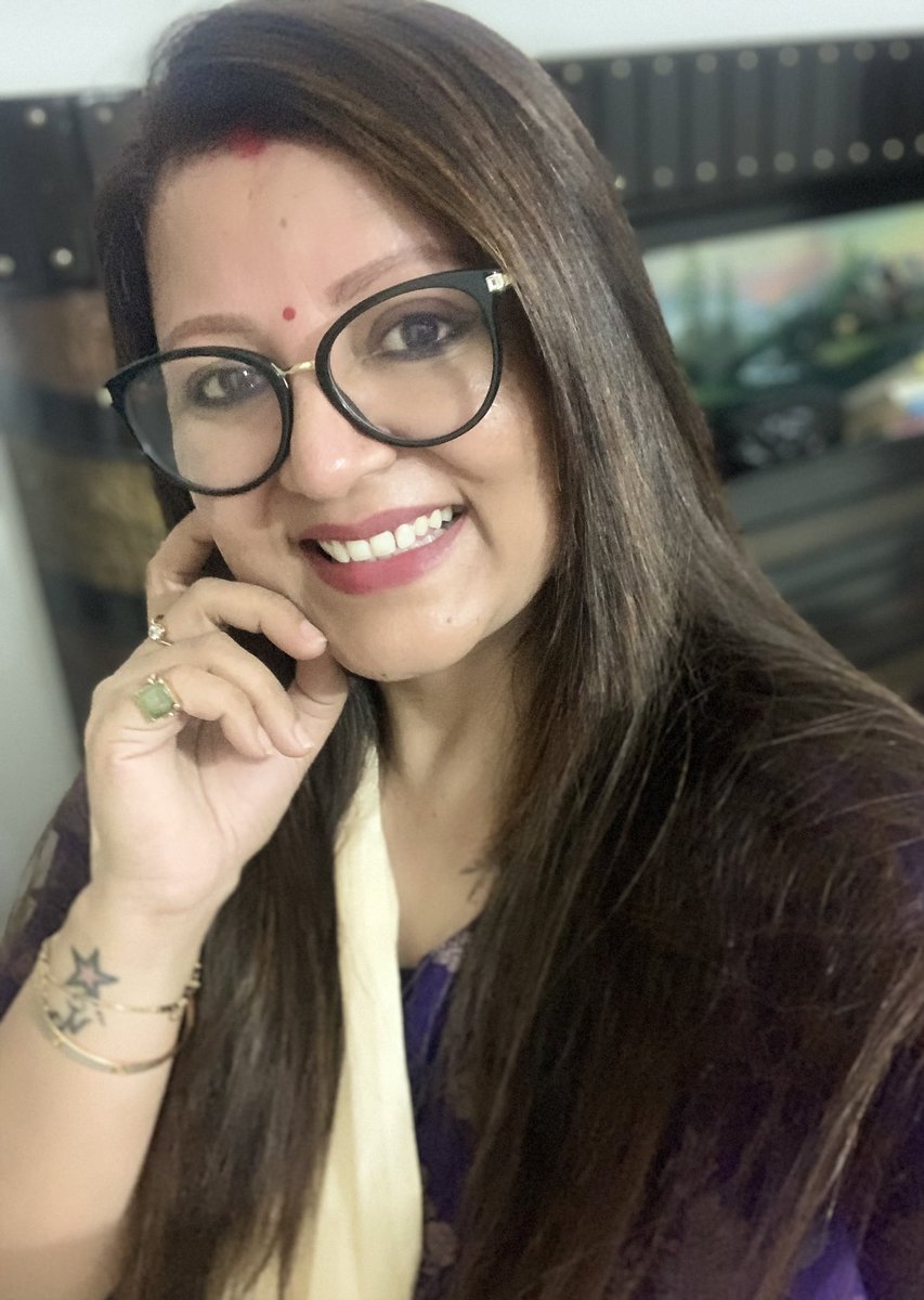 “Love yourself. But also analyze and be critical of how you think, act & behave. Self love without self awareness is useless. Be accountable”..

#goodmorning 
#WednesdayWisdom 
#advjyotijha