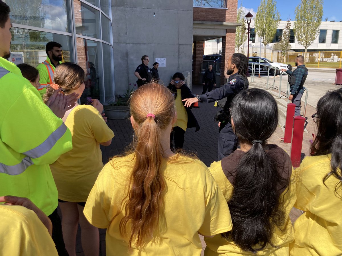 Road Safety Karon she/her 🚦🚗🚶🏽‍♂️🚴🏼‍♂️ tweet media