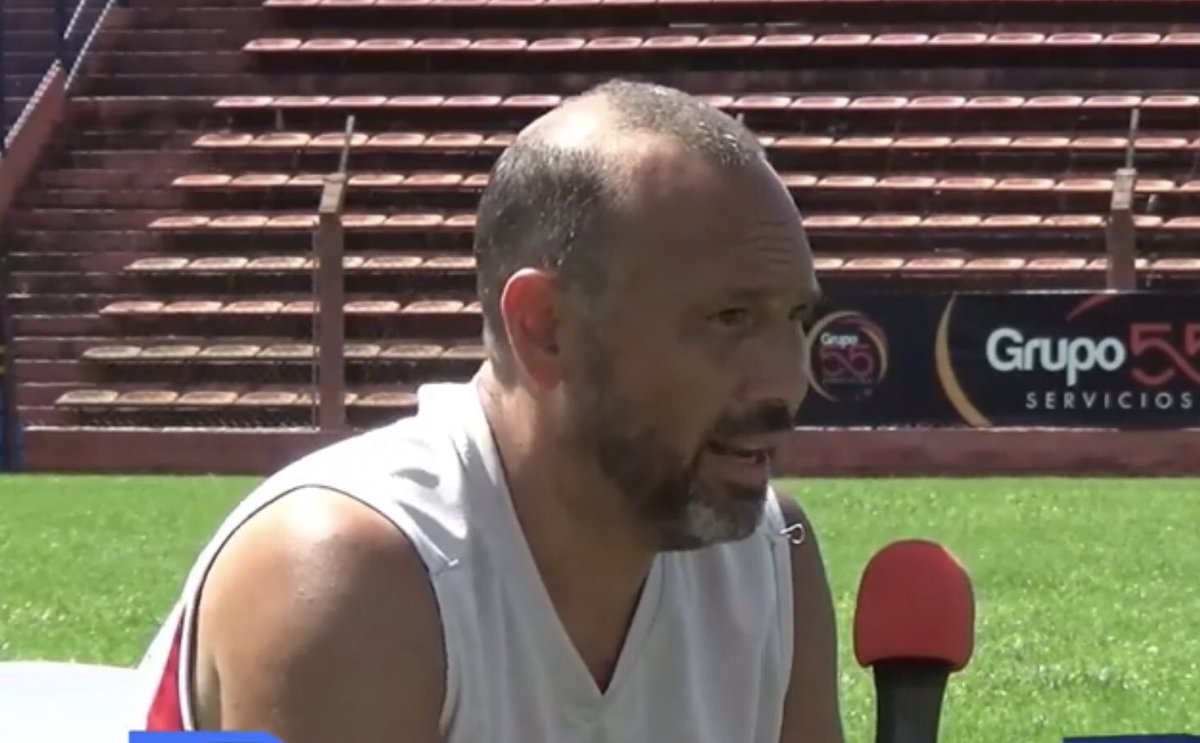 #ULTIMAHORA 
Renuncia Gaston Maddoni como DT del DepEspañol tras la derrota ante RealPilar. En las próximas horas se sabrá quién se hará cargo del equipo de cara al partido del viernes.
Ampliaremos en breve