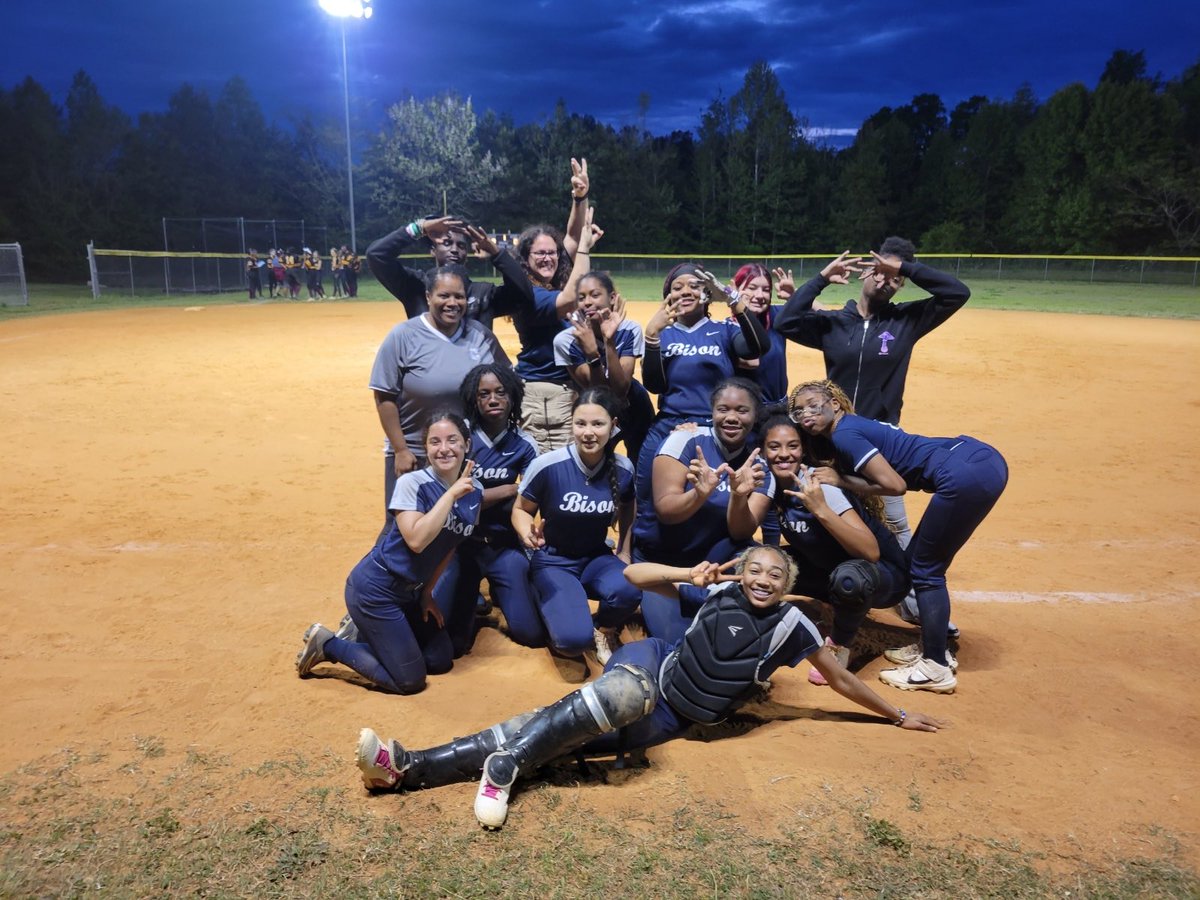 Congrats Bison Softball!! Big win tonight!!
⁦<a href="/hettenm/">Mike Hettenbach</a>⁩ ⁦<a href="/HPCHighSchool/">High Point Central</a>⁩