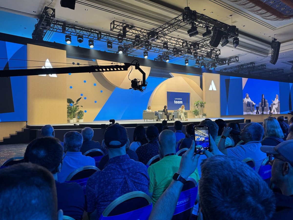 @ryancarson I’m at the @Atlassian TEAM summit and you should get them on your podcast for AI and LLMs. Such a powerful session right now with Mike and Dr Fei-Fei Li and Zanny Beddoes
