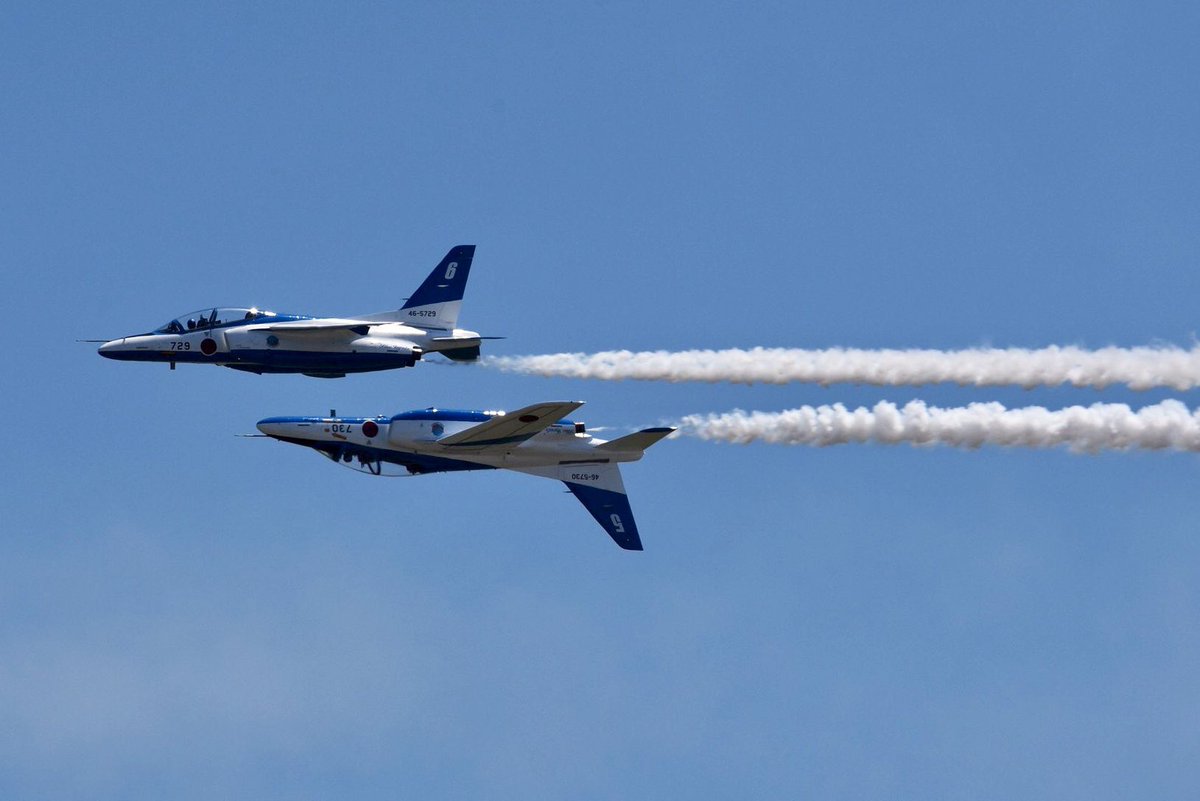 小松基地航空祭…ぶるーインパルス.スモークが好き
#ブルーインパルス #航空祭 #イマソラ #写真で伝えたい私の世界 #写真撮ってる人と繋がりたい #ファインダー越しの私の世界