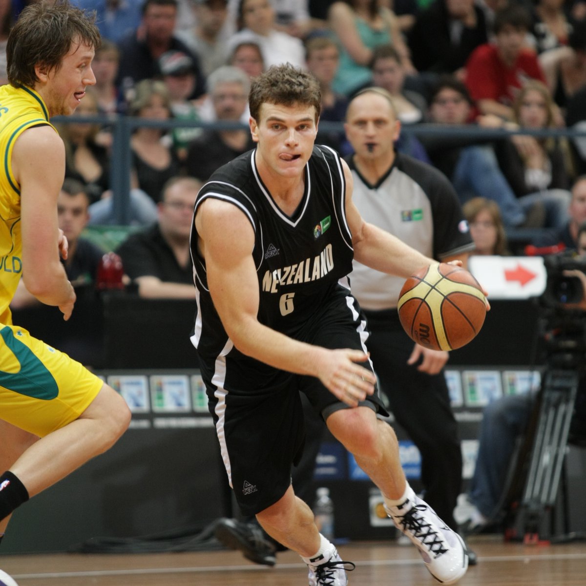 Congratulations to New Zealand Tall Blacks legend Kirk Penney on being named to the FIBA Hall of Fame👏👏
2 x Olympics / 4 x World Cups
1 x NBL Championship
1 x NBL MVP
3 x NBL Scoring Champion
4 x NBL First Team
+ more
#AussieHoops #FIBAHoF