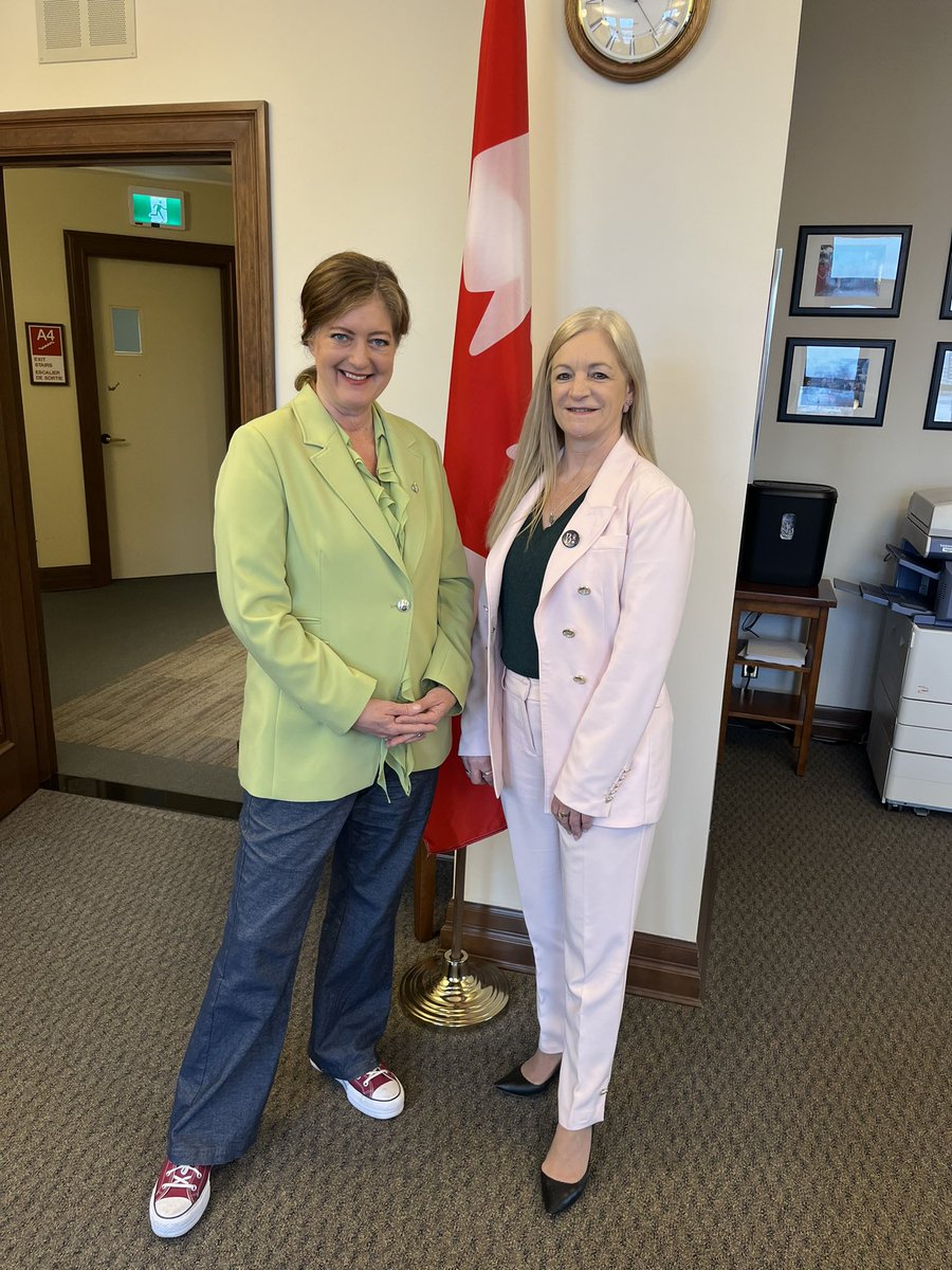 Started my day off with a productive conversation with Kimberly Carson, CEO of Breast Cancer Canada. Thank you for coming to discuss how we can support innovation in breast cancer research and care.