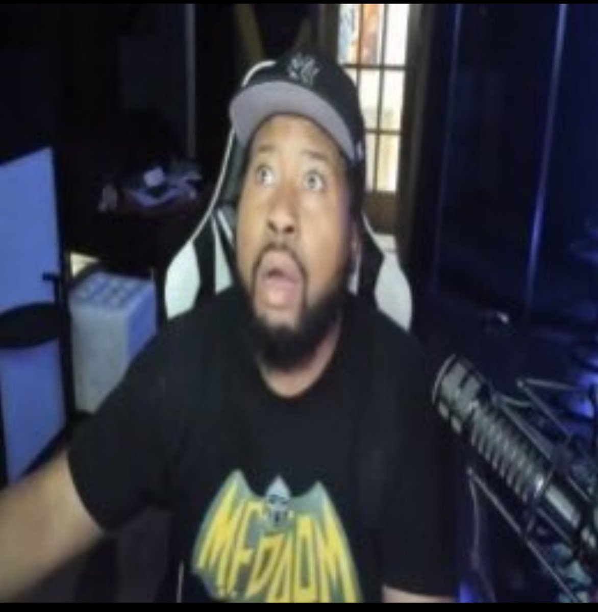 tripdacrip's tweet photo. @Akademiks This you? https://t.co/JXaTrMCqNt