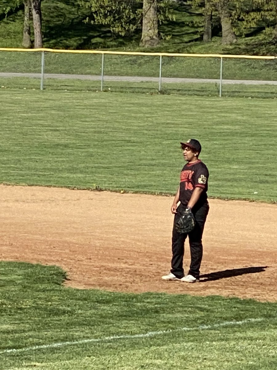 LionsAthletics's tweet photo. #LCSBASE Varsity notches first win of season over Indy Washington 17-7! #LCSSBALL MS Girls defeat Bethesda 23-1! 🫶 @hunt_Rob https://t.co/yWEEFeebsF