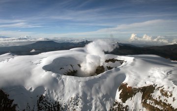 Boletín semanal de actividad del volcán Nevado del Ruiz, del 23 de abril al 29 de abril de 2024. 👉 bit.ly/44DJCLL

#SGCVolcanes