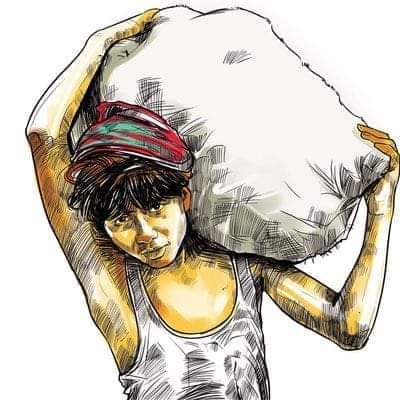 The fragile shoulders carrying a big burden #Childlabourcurse must be eliminated from the society .No child should be deprive of education and all the rights he deserves #LabourDay #EndChildLabour
