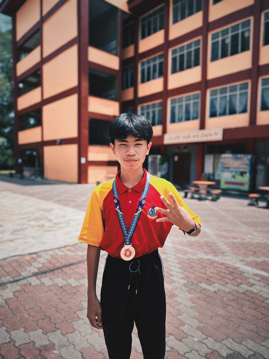 wanmahazir's tweet photo. #latepost #throwback #alhamdulillah Wan Hilman #4 Wan Zara #8 @ Kejohanan Merentas Desa Peringkat Daerah MSSD πβπ» #wanhilman #wanzara #runwanrun #merentasdesa #mssd https://t.co/GdDzMfNZha