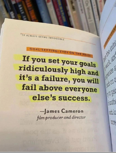 wisdomcascade's tweet photo. If you want to be happy, set a goal that commands your thoughts, liberates your energy and inspires your hopes https://t.co/zCS0IFbIAH