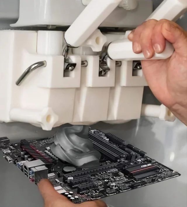 messed up computers tweet media