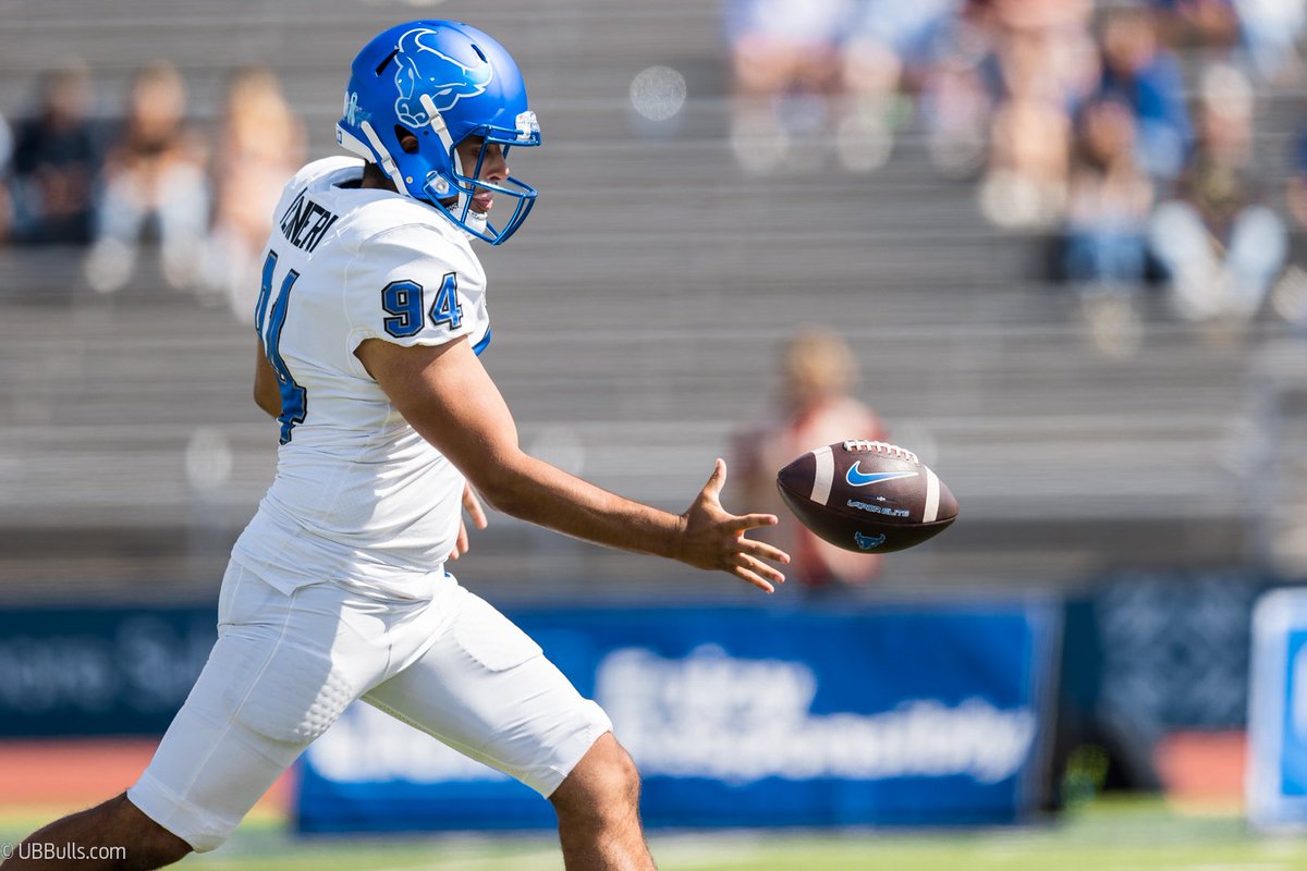 Buffalo punter Anthony Venneri has entered the transfer portal, @On3sports has learned. He averaged 43.88 yards per punt and had 17 downed inside the 20-yard line. on3.com/transfer-porta…