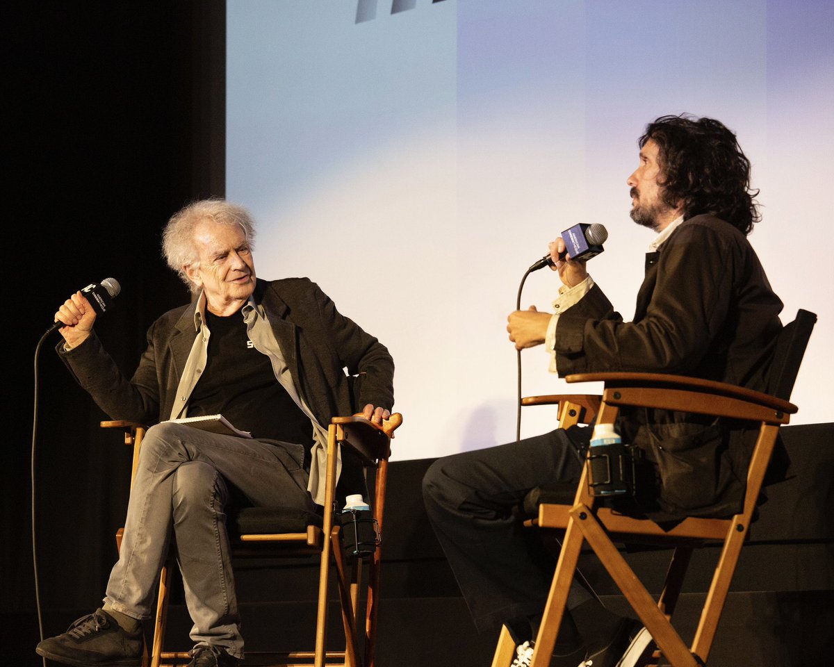 Our retrospective to long-time Los Angeles local, writer, teacher, film critic, historian, programmer, & experimental filmmaker Thom Anderson starts tomorrow! 🎥 Here he is moderating one of our Lisandro Alonso Q&A’s over the weekend. americancinematheque.com/series/thom-an…