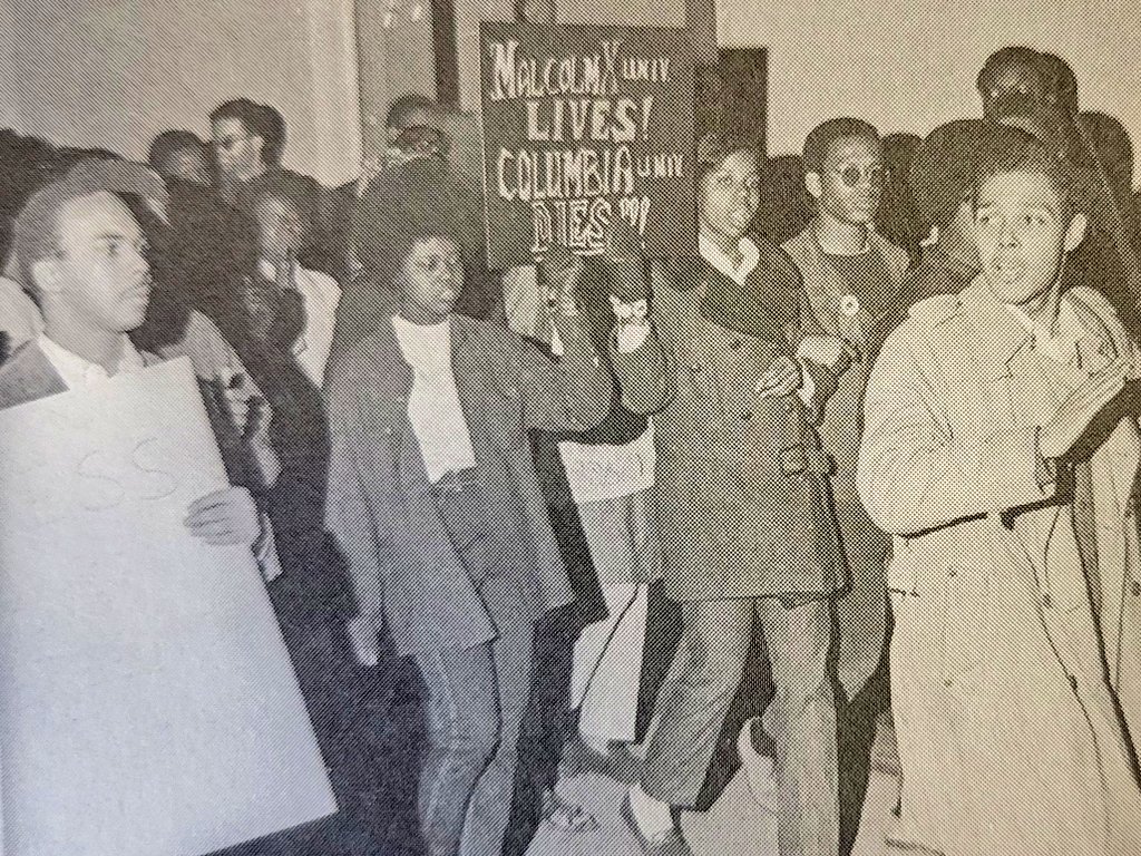 ProfSBradley's tweet photo. These are images of students who were arrested after taking over #HamiltonHall at @Columbia in 1968. They renamed it Malcolm X University and put up pics of Stokely Carmichael. Students today named it Hind's Hall and flew a Palestinian flag. Hoping for the safety of students. https://t.co/UV8Q6gphHz