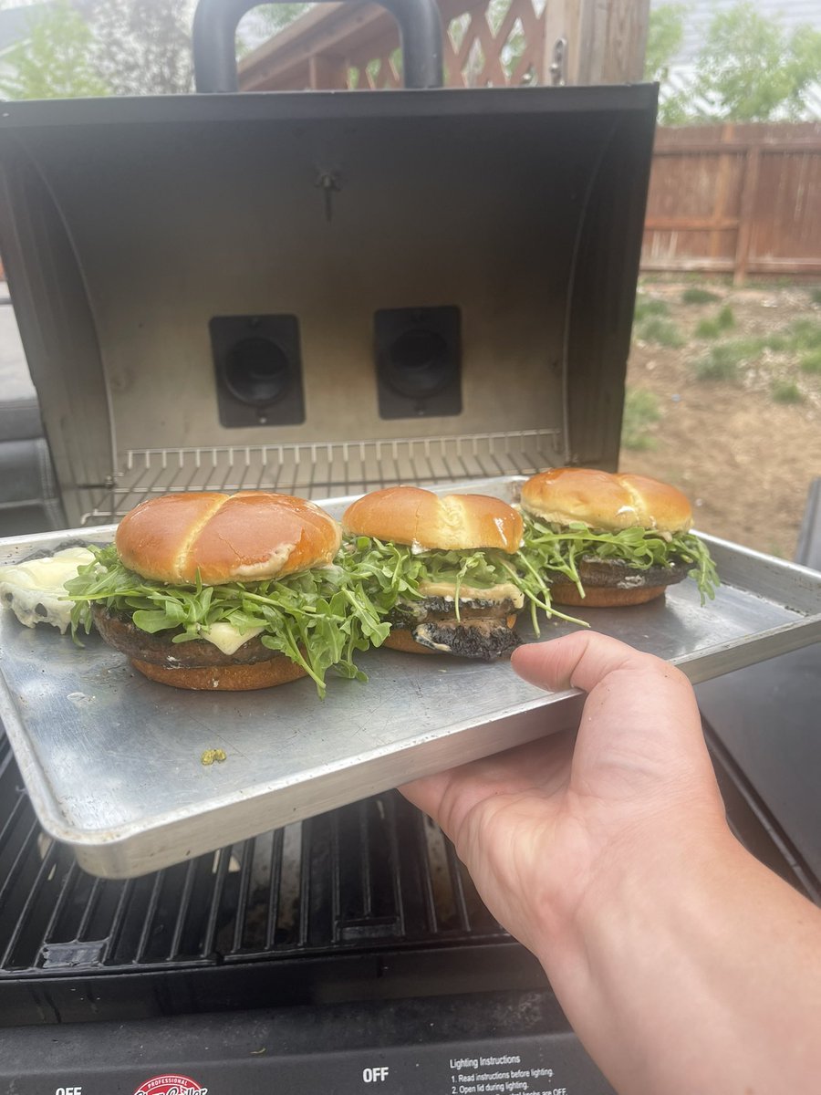 Portobello mushrooms burgers on a brioche bun with arugula, Swiss and goat cheese, Annie’s goddess dressing, and pesto. 8.5/10 would eat again.