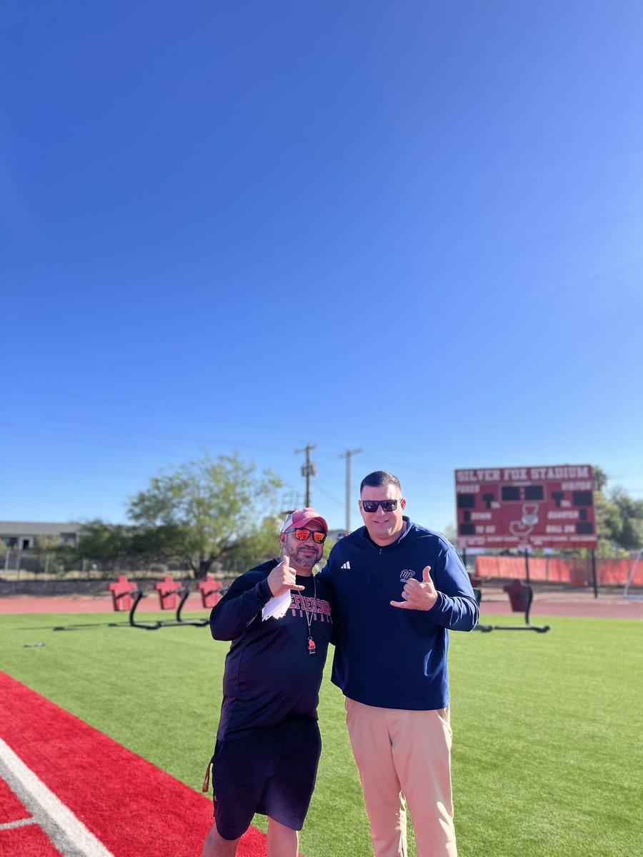 Awesome spending time with @LaJeffFB @viva_lajeff Today‼️
#PicksUp ⛏️⬆️
#WinTheWest 🔵🟠