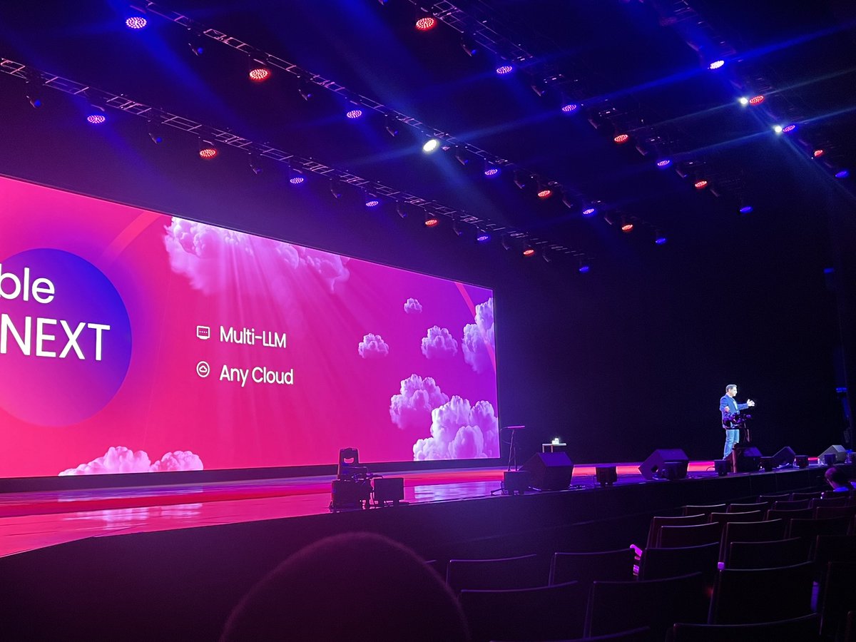 After spending the day at #MSTRWorld24 and representing @LunarCrush, I can tell you there isn't any other company quite like @MicroStrategy. A unique combo of enterprise AI, big data, BI, innovation, and of course, #Bitcoin. You probably think that it's all due to @saylor but the