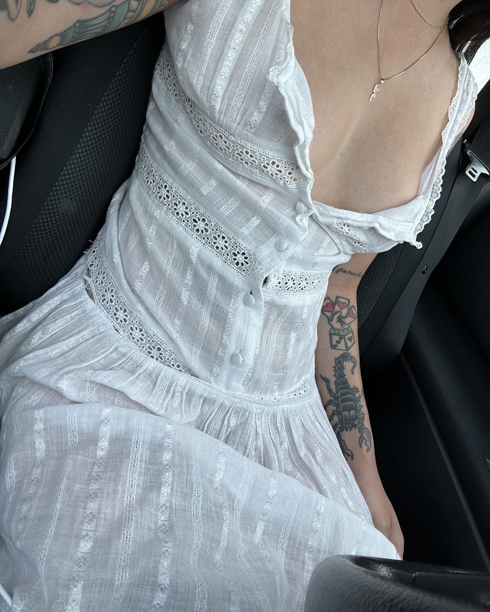 bbgirltx's tweet photo. every time a man cheats on me I get hotter https://t.co/ZaTWH8lyMc