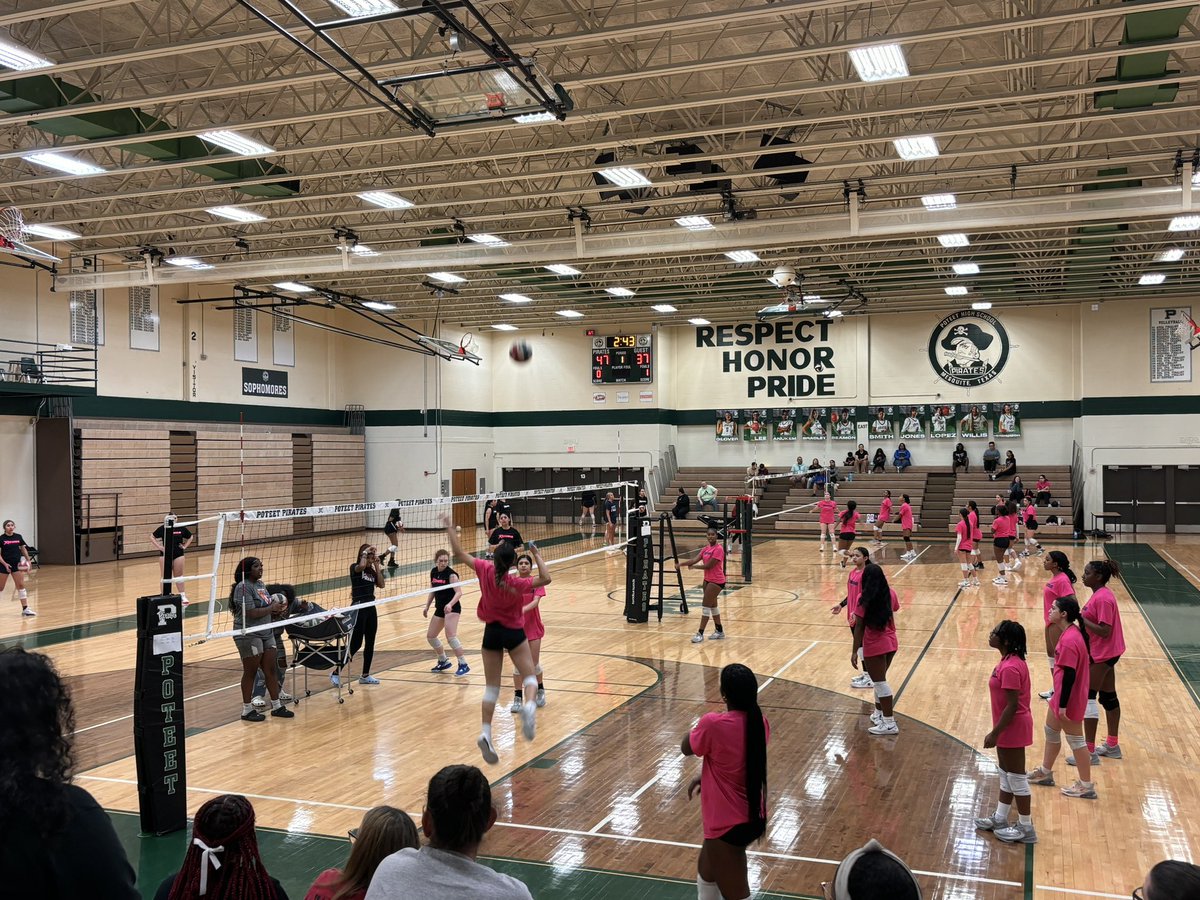 supporting our lcvb varsity and jv teams at poteet! so excited to see what comes next! @LPatriotsvb @LCHS_Patriots #weareLC #soul