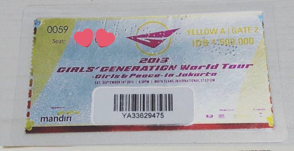 Pertama kalinya ke Jakarta itu September 2013 buat nonton konsernya Soshi di MEIS.
Dan setelah 11 tahun berlalu bakalan balik lagi ke sana, tapi bukan buat nonton konser dari grup yang sama
Nano-nano, ya, rasanya ㅋㅋㅋㅋ🥲