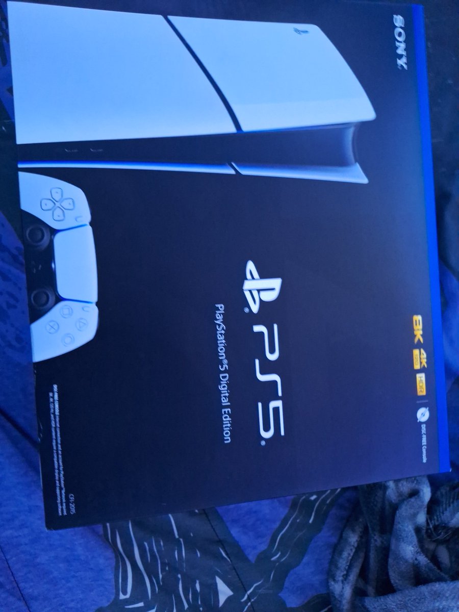 I finally bought a ps5!!