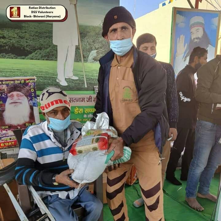 Dera Sacha Sauda followers observe weekly fast to provide ration to the needy and That ration is deposited in the Food Bank and from there it is distributed to such families who need it.
inspiration:- Ram Rahim जी
#FastForHumanity