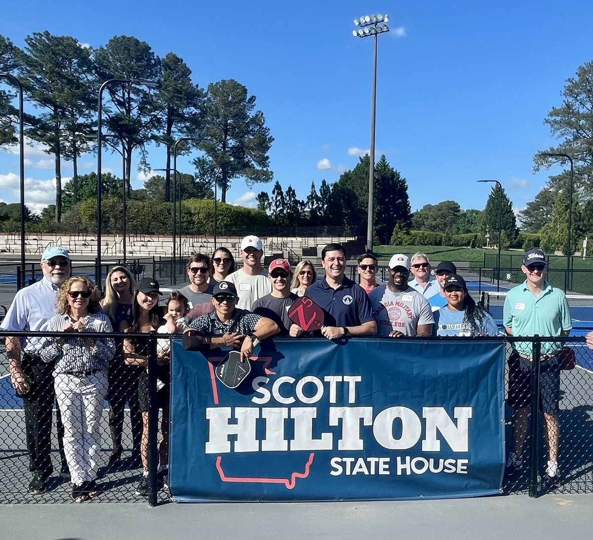 Pickleball & Politics! Such a fun event - great turnout - generous donors. 🙏🏻🇺🇸 Possibly the first Pickleball Political Fundraiser ever in Georgia?!? That’s worth a PG A.M. mention @bluestein @MurphyAJC 😉