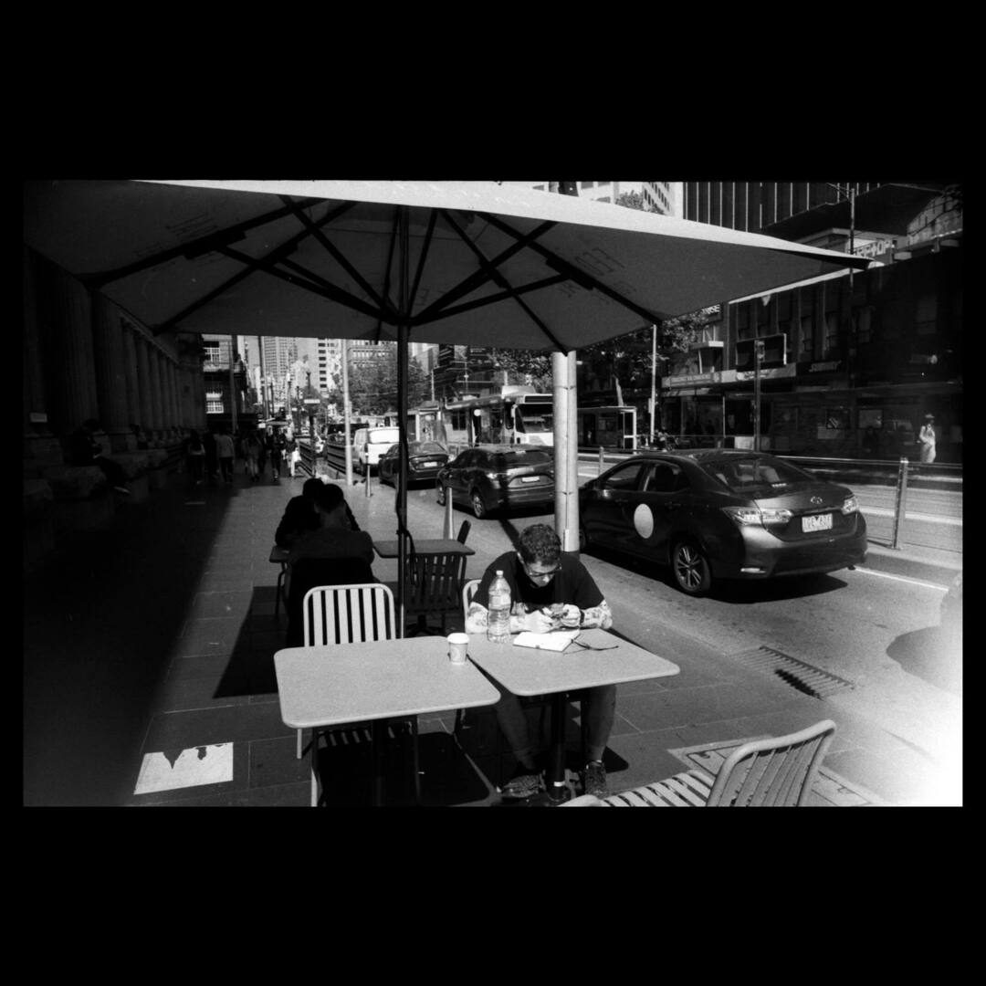 Bite To Eat 

Melbourne — March 2024

#streetphotography #canonp #rangefinder #35mm #35mmfilm #ilfordhp5plus #ilfordhp5 #hp5plus1600 #filmisnotdead
#staybrokeshootfilm
#restorefrombackup
#streetphotographymnl instagr.am/p/C6aGNBbyAwK/