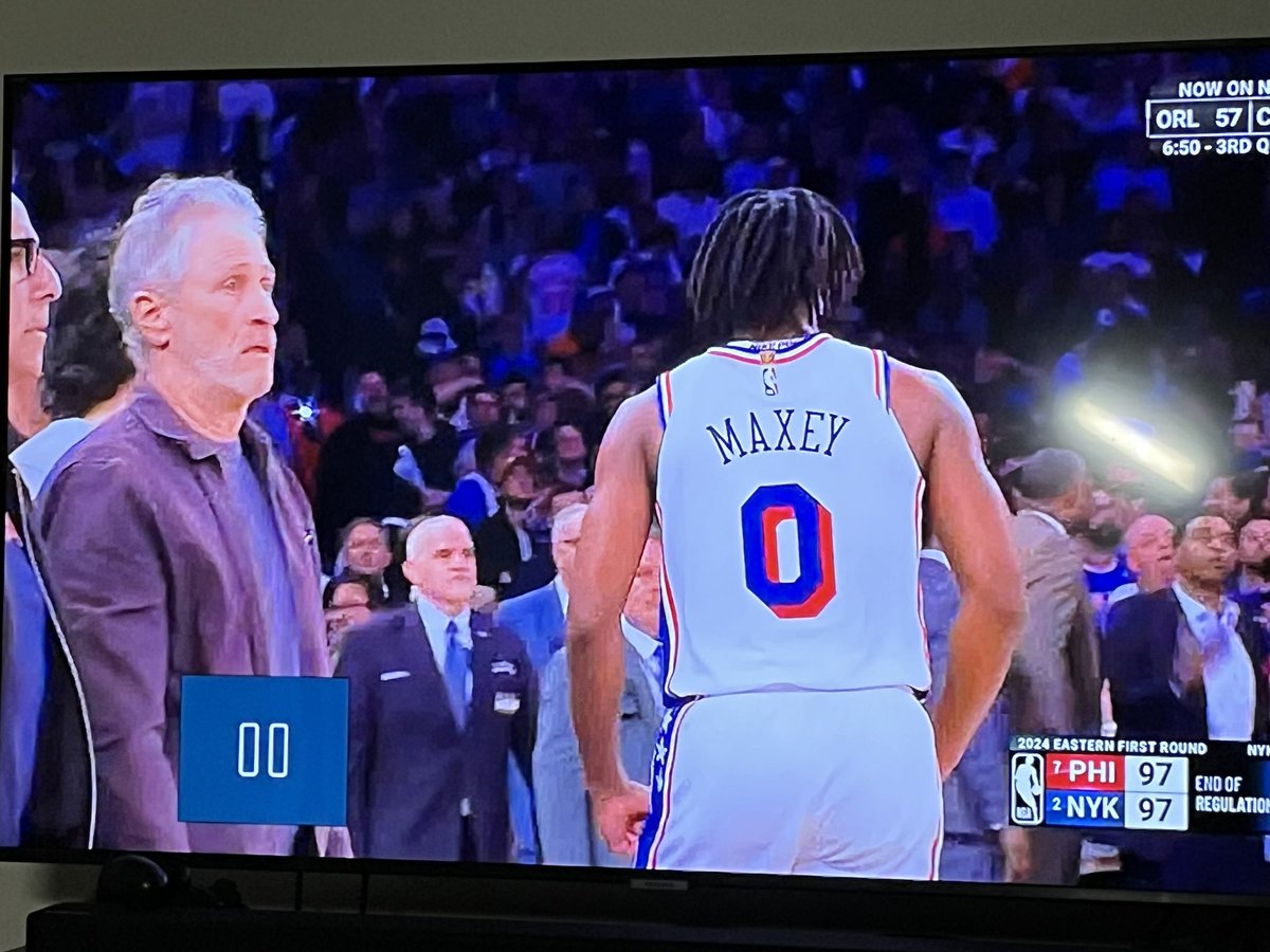 Jon Stewart stunned at Tyrese Maxey’s basketball prowess  #NBAPlayoffs #dailyshow @TheDailyShow