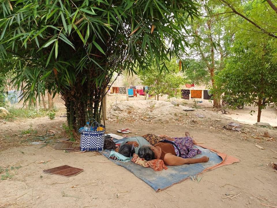 A record-setting temperature of 48.2 degrees Celsius was documented in Chauk town, Magway Region, on Monday. This is the highest-ever temperature recorded since Burma began monitoring 56 years ago. #WhatsHappeninginMyanmar #Magway 

Read more: english.dvb.no/steps-taken-by…