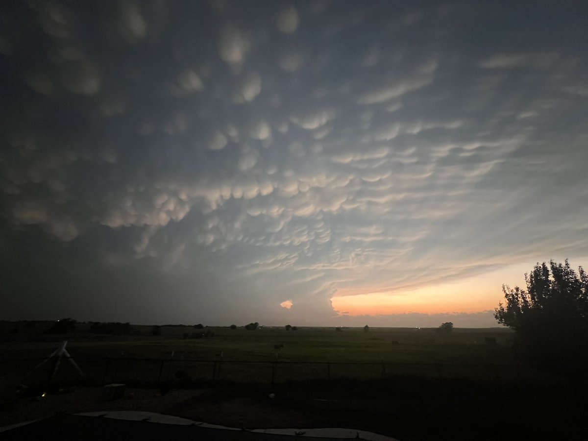 “The heavens declare the glory of God, and the sky above proclaims His handiwork.”
Psalm 19:1