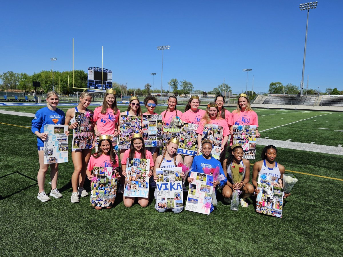 LCHSgirlstrack's tweet photo. Thank you Seniors 2024! https://t.co/rbWOzFeuF4